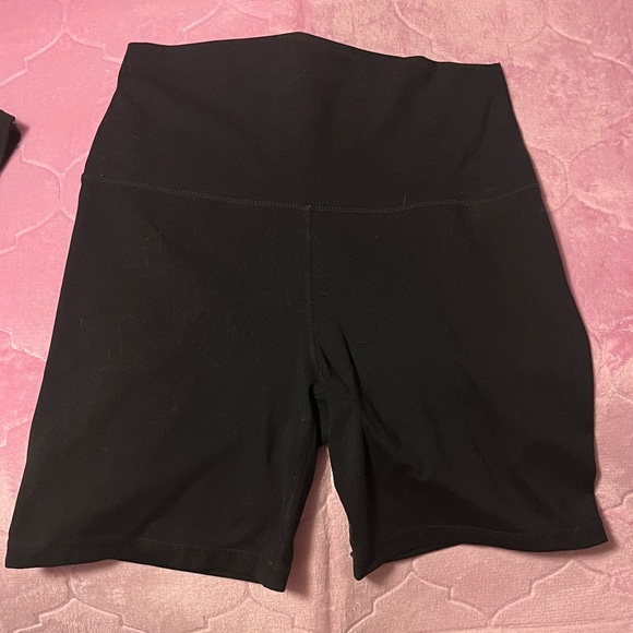 Yogalicious Lux super hi rise shorts size L - Picture 1 of 3